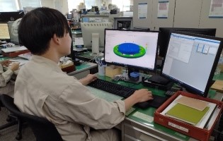 技術部 製品開発課勤務　I.Nさん　（2023年入社）理工学部卒業